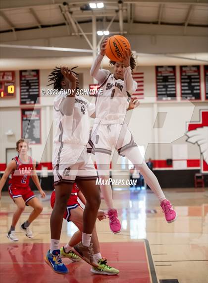 Thumbnail 1 in Mountain View vs Cimarron-Memorial (Torrey Pines Holiday Classic Tip-Off)  photogallery.