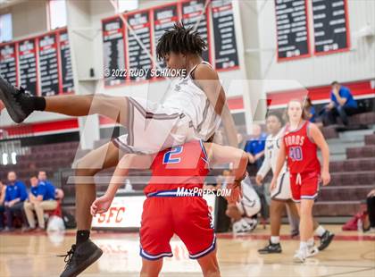 Thumbnail 3 in Mountain View vs Cimarron-Memorial (Torrey Pines Holiday Classic Tip-Off)  photogallery.