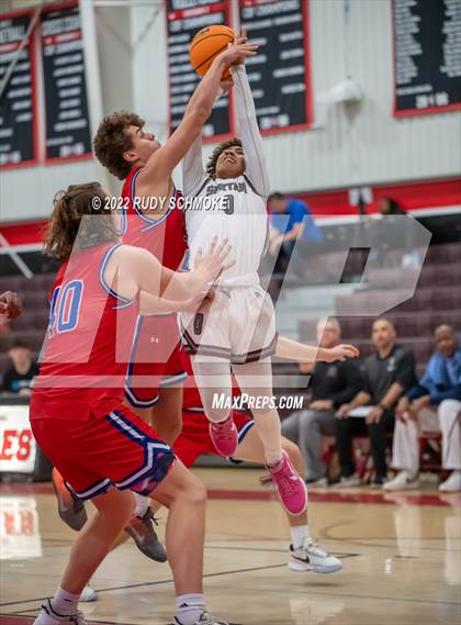 Thumbnail 3 in Mountain View vs Cimarron-Memorial (Torrey Pines Holiday Classic Tip-Off)  photogallery.