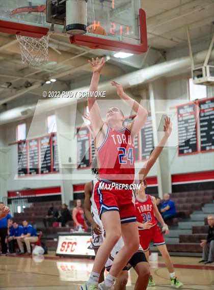 Thumbnail 1 in Mountain View vs Cimarron-Memorial (Torrey Pines Holiday Classic Tip-Off)  photogallery.