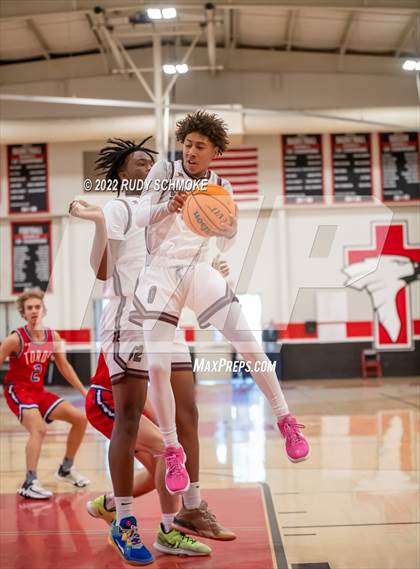 Thumbnail 2 in Mountain View vs Cimarron-Memorial (Torrey Pines Holiday Classic Tip-Off)  photogallery.