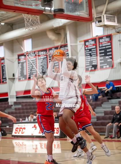 Thumbnail 2 in Mountain View vs Cimarron-Memorial (Torrey Pines Holiday Classic Tip-Off)  photogallery.