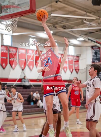 Thumbnail 2 in Mountain View vs Cimarron-Memorial (Torrey Pines Holiday Classic Tip-Off)  photogallery.