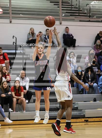Thumbnail 1 in Idaho State All Star Game 2021 photogallery.