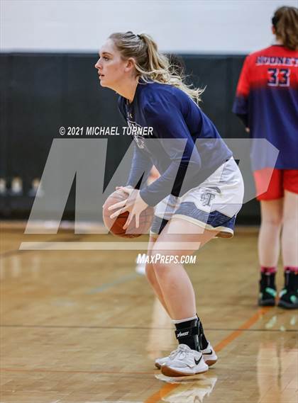 Thumbnail 1 in Idaho State All Star Game 2021 photogallery.