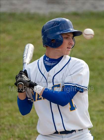 Thumbnail 2 in Lloyd Memorial vs. Newport Central Catholic photogallery.