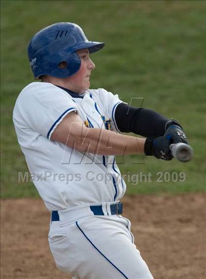 Thumbnail 1 in Lloyd Memorial vs. Newport Central Catholic photogallery.