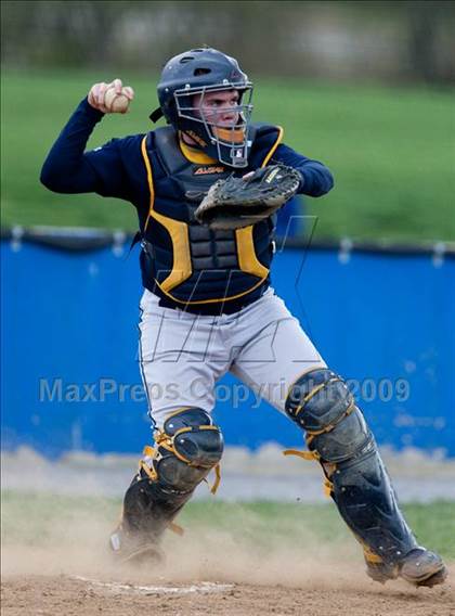 Thumbnail 3 in Lloyd Memorial vs. Newport Central Catholic photogallery.
