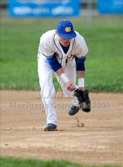 Thumbnail 1 in Lloyd Memorial vs. Newport Central Catholic photogallery.
