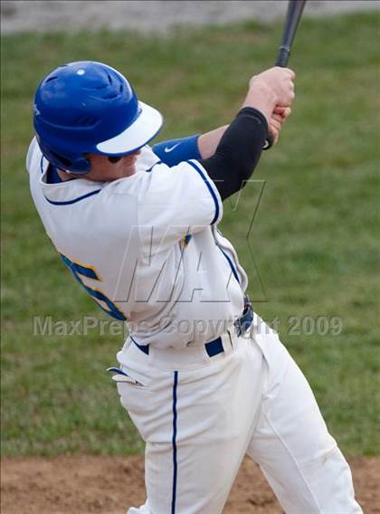 Thumbnail 2 in Lloyd Memorial vs. Newport Central Catholic photogallery.