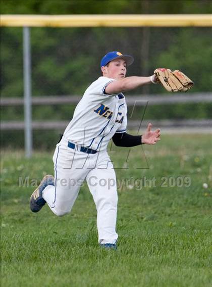 Thumbnail 3 in Lloyd Memorial vs. Newport Central Catholic photogallery.