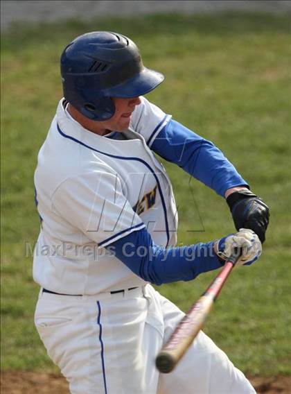Thumbnail 3 in Lloyd Memorial vs. Newport Central Catholic photogallery.