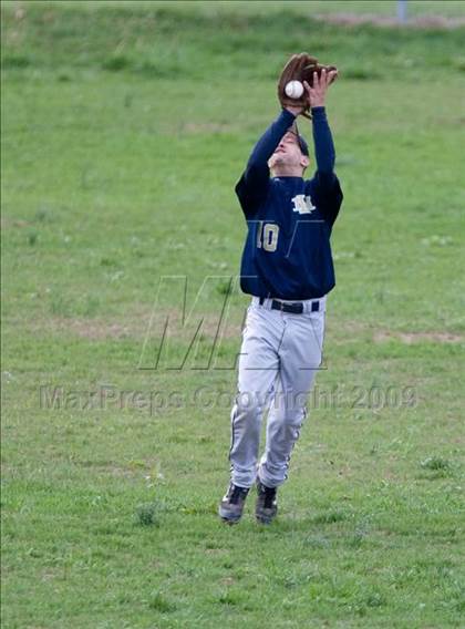 Thumbnail 1 in Lloyd Memorial vs. Newport Central Catholic photogallery.
