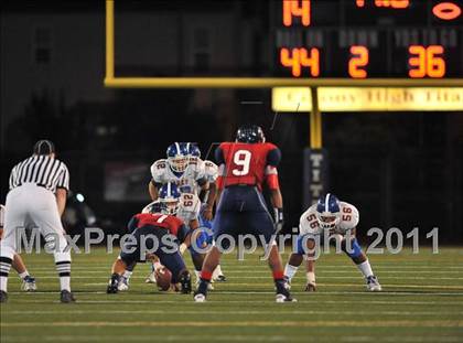 Thumbnail 2 in Garey @ Colony photogallery.