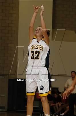 Thumbnail 3 in Etiwanda @ Los Osos photogallery.