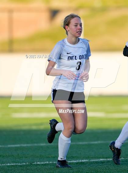 Thumbnail 3 in St. Francis vs. Del Oro (CIF SJS D2 Final) photogallery.