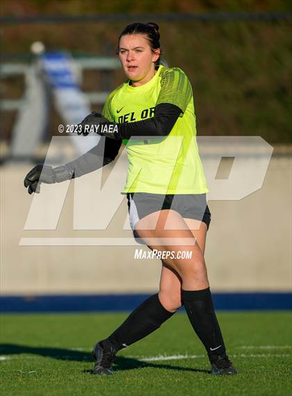Thumbnail 1 in St. Francis vs. Del Oro (CIF SJS D2 Final) photogallery.