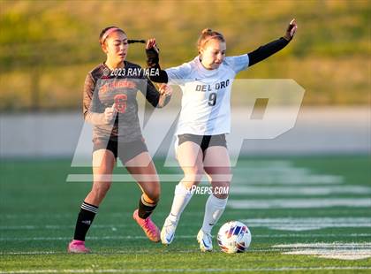 Thumbnail 3 in St. Francis vs. Del Oro (CIF SJS D2 Final) photogallery.