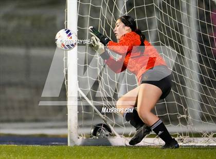 Thumbnail 3 in St. Francis vs. Del Oro (CIF SJS D2 Final) photogallery.
