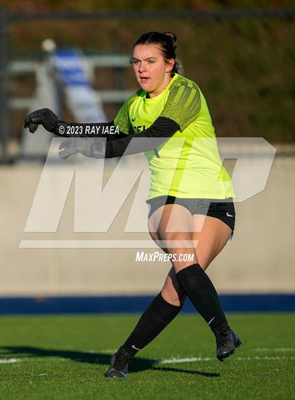 Thumbnail 3 in St. Francis vs. Del Oro (CIF SJS D2 Final) photogallery.