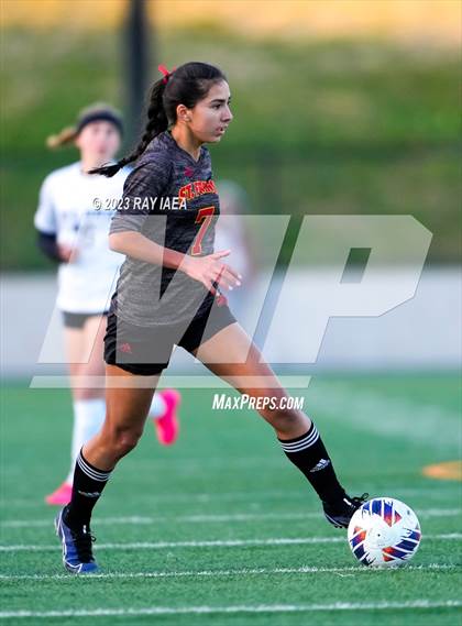 Thumbnail 1 in St. Francis vs. Del Oro (CIF SJS D2 Final) photogallery.