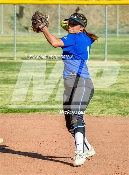 Thumbnail 1 in El Camino Real @ Agoura photogallery.