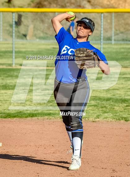 Thumbnail 2 in El Camino Real @ Agoura photogallery.