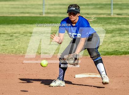 Thumbnail 2 in El Camino Real @ Agoura photogallery.