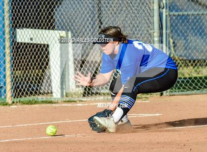 Thumbnail 2 in El Camino Real @ Agoura photogallery.