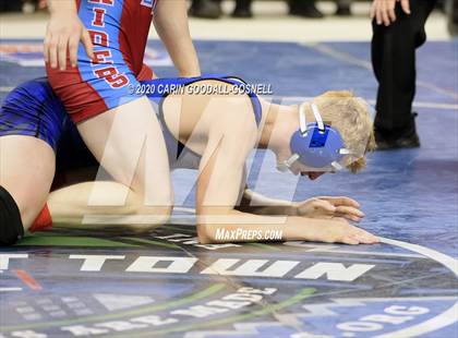 Thumbnail 3 in NCHSAA Wrestling Championship (Finals 160 lb) photogallery.