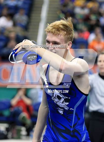 Thumbnail 1 in NCHSAA Wrestling Championship (Finals 160 lb) photogallery.