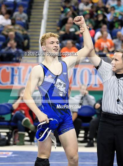 Thumbnail 3 in NCHSAA Wrestling Championship (Finals 160 lb) photogallery.