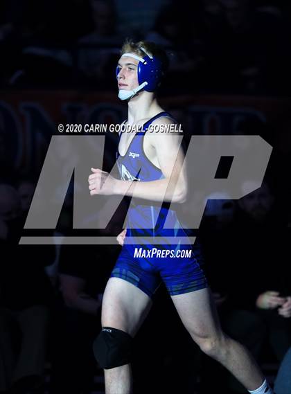 Thumbnail 3 in NCHSAA Wrestling Championship (Finals 160 lb) photogallery.
