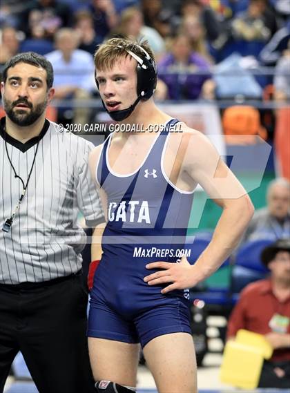 Thumbnail 2 in NCHSAA Wrestling Championship (Finals 160 lb) photogallery.