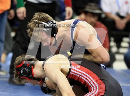 Thumbnail 3 in NCHSAA Wrestling Championship (Finals 160 lb) photogallery.