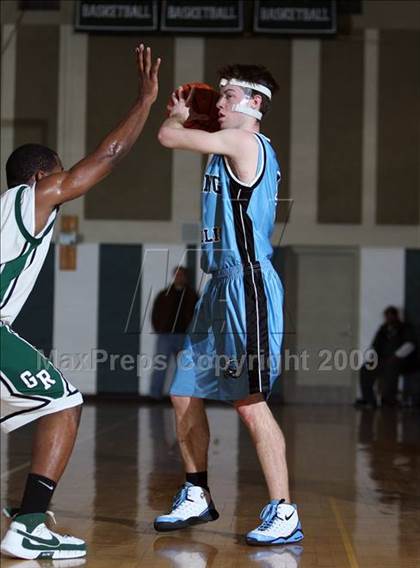 Thumbnail 3 in Catholic Central vs. Richard photogallery.
