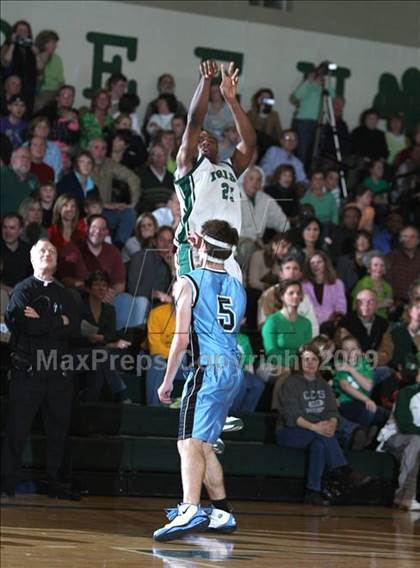 Thumbnail 2 in Catholic Central vs. Richard photogallery.