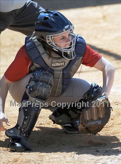 Thumbnail 1 in Oak Mountain vs. Holtville (Bob Jones Tournament) photogallery.