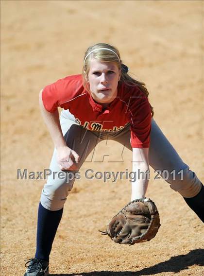 Thumbnail 3 in Oak Mountain vs. Holtville (Bob Jones Tournament) photogallery.