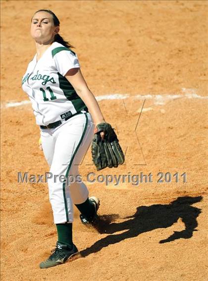 Thumbnail 2 in Oak Mountain vs. Holtville (Bob Jones Tournament) photogallery.
