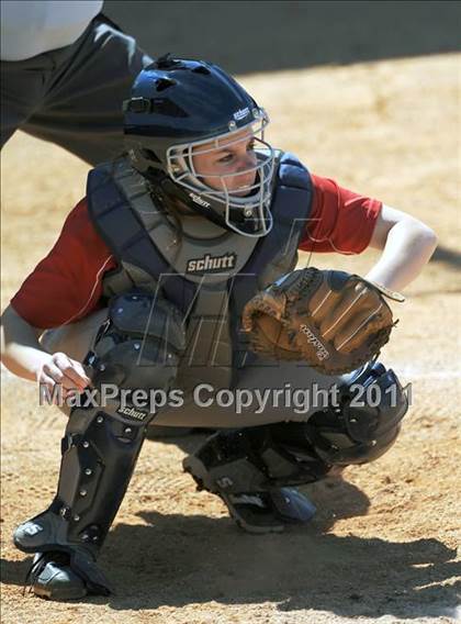 Thumbnail 2 in Oak Mountain vs. Holtville (Bob Jones Tournament) photogallery.