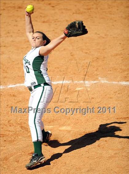 Thumbnail 1 in Oak Mountain vs. Holtville (Bob Jones Tournament) photogallery.