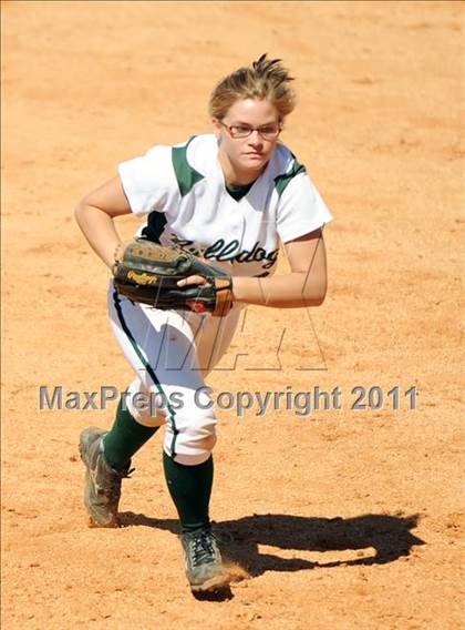 Thumbnail 2 in Oak Mountain vs. Holtville (Bob Jones Tournament) photogallery.