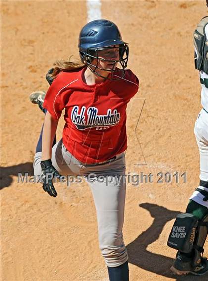 Thumbnail 3 in Oak Mountain vs. Holtville (Bob Jones Tournament) photogallery.
