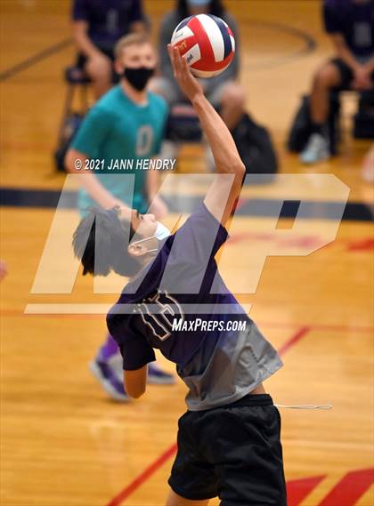 Thumbnail 1 in Silverado vs. Sierra Vista photogallery.