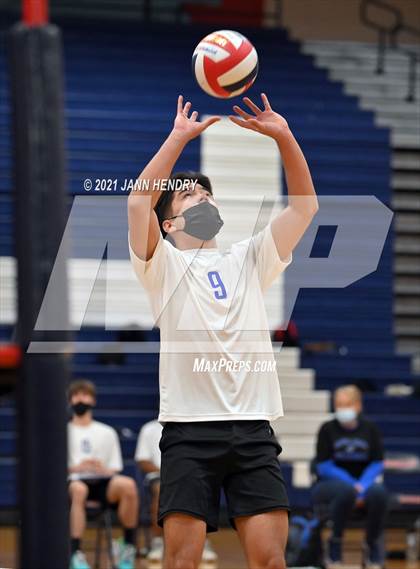 Thumbnail 2 in Silverado vs. Sierra Vista photogallery.