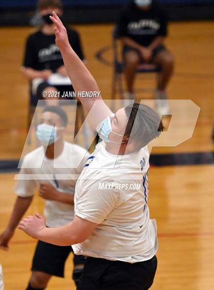 Thumbnail 1 in Silverado vs. Sierra Vista photogallery.