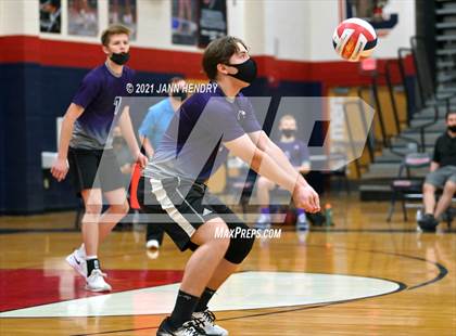 Thumbnail 3 in Silverado vs. Sierra Vista photogallery.