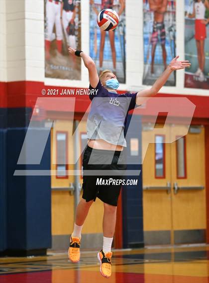 Thumbnail 3 in Silverado vs. Sierra Vista photogallery.