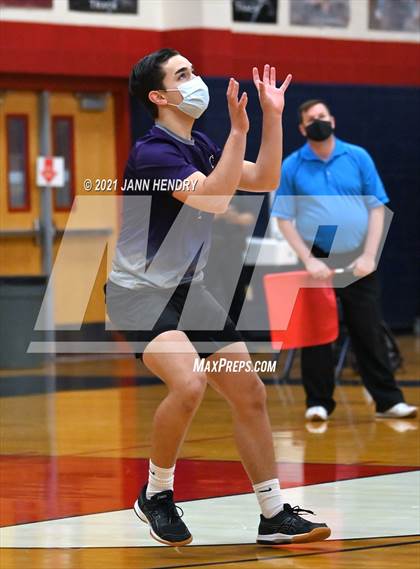 Thumbnail 2 in Silverado vs. Sierra Vista photogallery.
